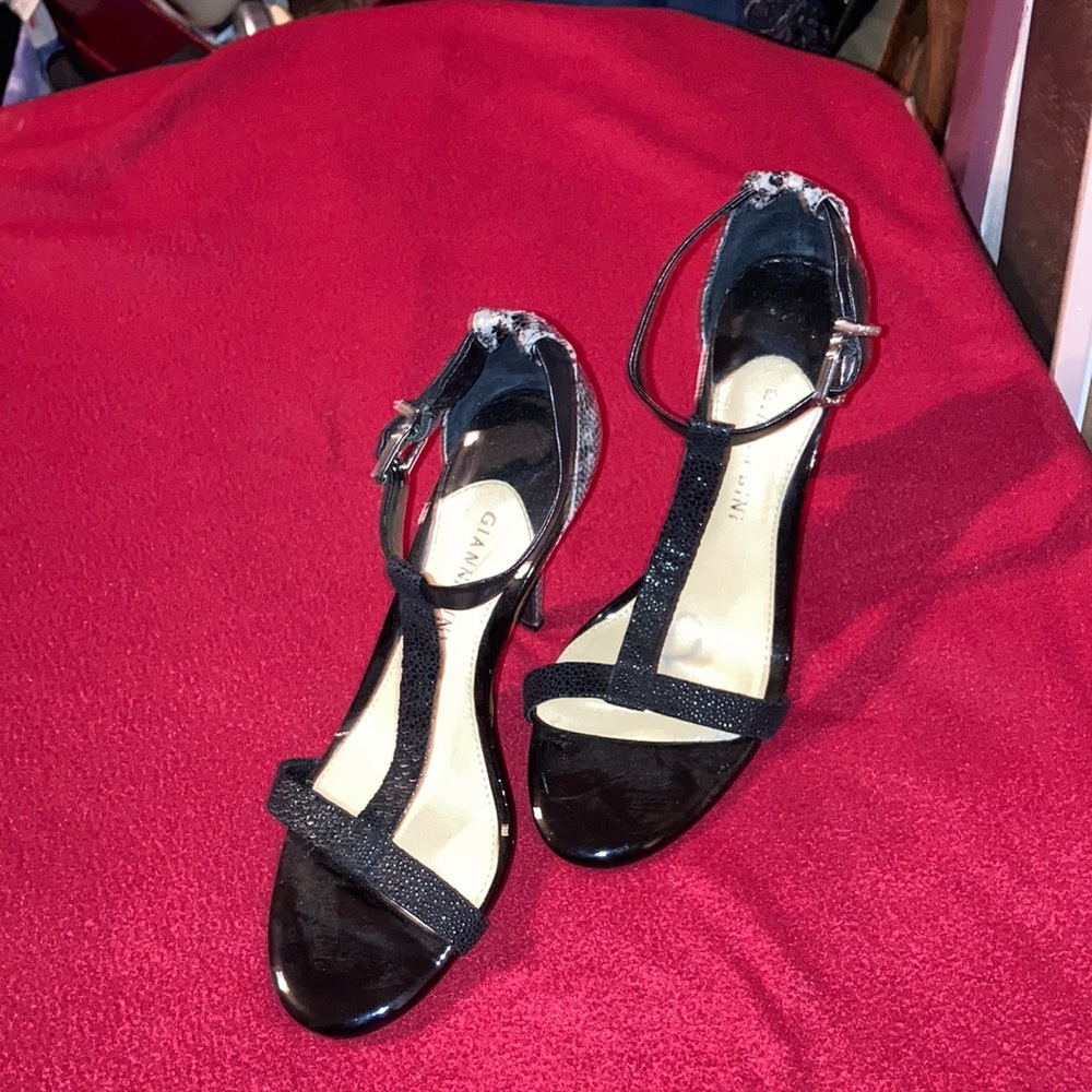 Gianni Bini Sandals